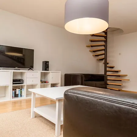 Riesling For 2 - 4 People - Billiards - Balcony With Mosel View - Parking - Wine Barrel Bar - Fully Equipped Kitchen - Netflix - Waiputv - 3 Km From Cochem * Klotten