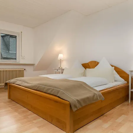 Apartment Riesling For 2 - 4 People - Billiards - Balcony With Mosel View - Parking - Wine Barrel Bar - Fully Equipped Kitchen - Netflix - Waiputv - 3 Km From Cochem *