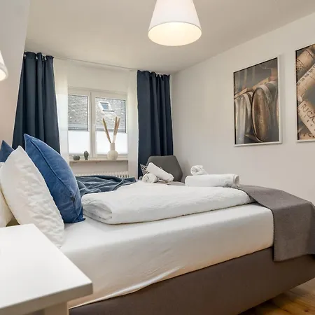 Apartment Riesling For 2 - 4 People - Billiards - Balcony With Mosel View - Parking - Wine Barrel Bar - Fully Equipped Kitchen - Netflix - Waiputv - 3 Km From Cochem