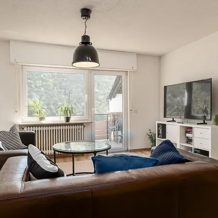 Apartment Riesling For 2 - 4 People - Billiards - Balcony With Mosel View - Parking - Wine Barrel Bar - Fully Equipped Kitchen - Netflix - Waiputv - 3 Km From Cochem *