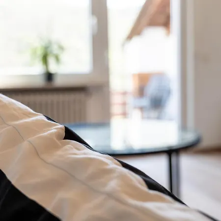 Riesling For 2 - 4 People - Billiards - Balcony With Mosel View - Parking - Wine Barrel Bar - Fully Equipped Kitchen - Netflix - Waiputv - 3 Km From Cochem Apartment Klotten