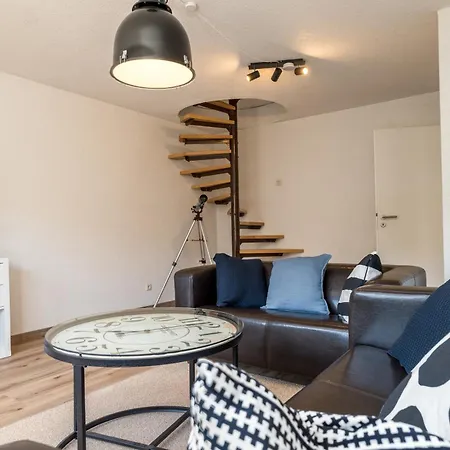 Riesling For 2 - 4 People - Billiards - Balcony With Mosel View - Parking - Wine Barrel Bar - Fully Equipped Kitchen - Netflix - Waiputv - 3 Km From Cochem Apartment Klotten