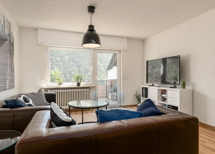 Apartment Riesling For 2 - 4 People - Billiards - Balcony With Mosel View - Parking - Wine Barrel Bar - Fully Equipped Kitchen - Netflix - Waiputv - 3 Km From Cochem *