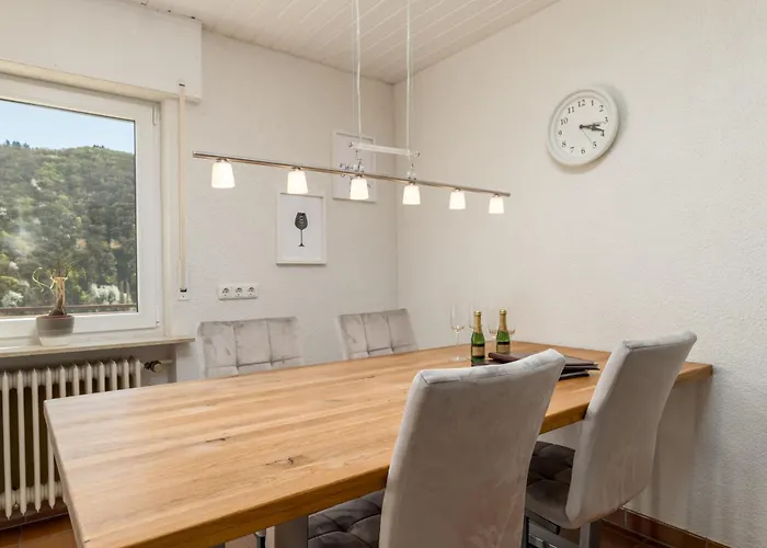 Riesling For 2 - 4 People - Billiards - Balcony With Mosel View - Parking - Wine Barrel Bar - Fully Equipped Kitchen - Netflix - Waiputv - 3 Km From Cochem